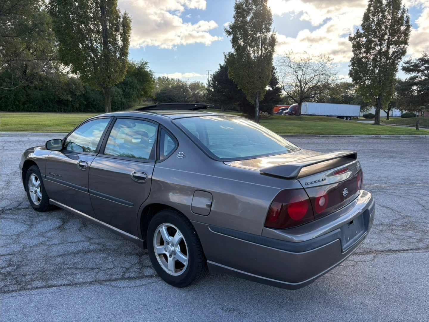 Chevrolet Impala Sedan - photo 4