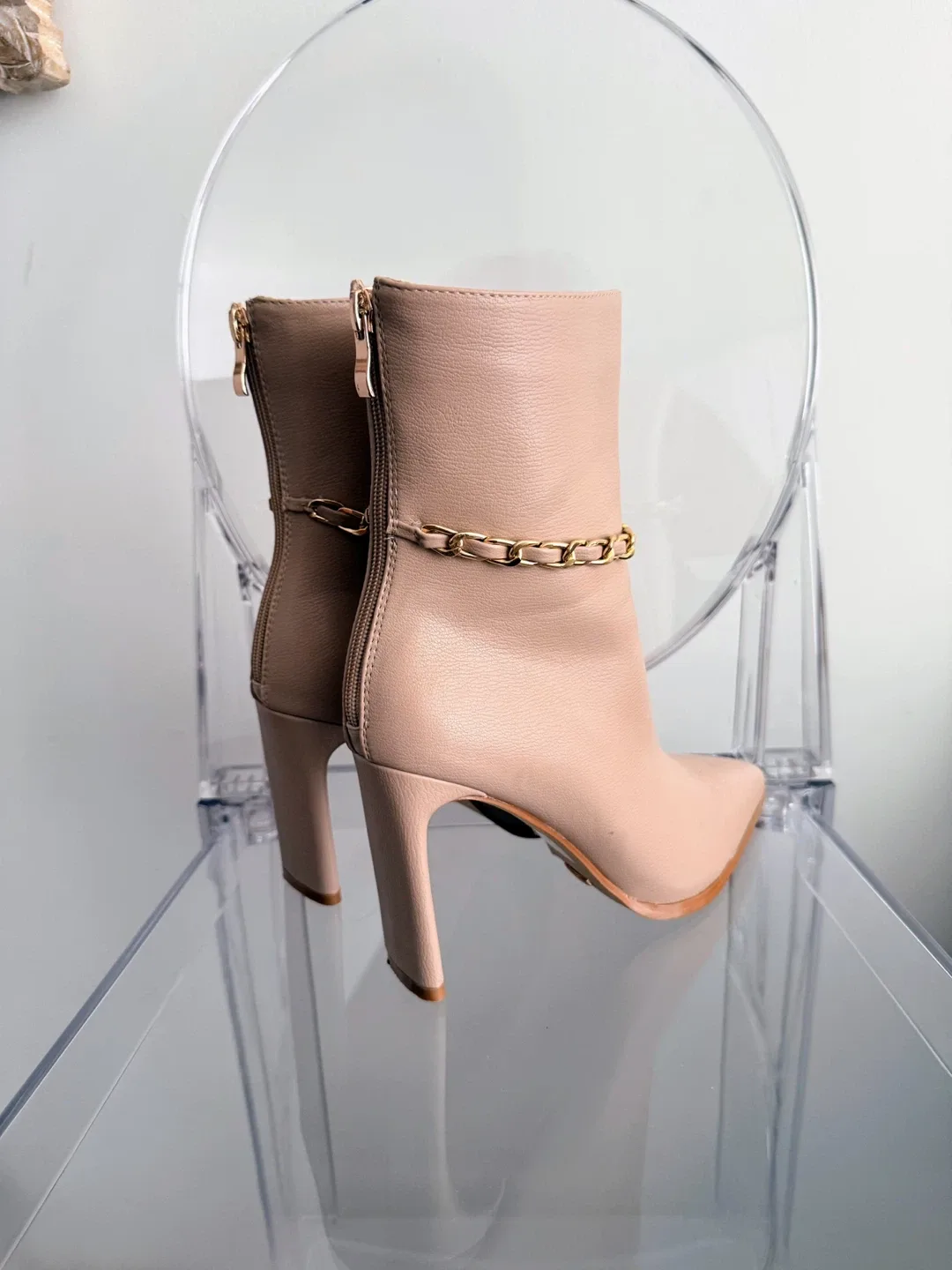 Beige Leather Boots Size 7 image indicator(2)