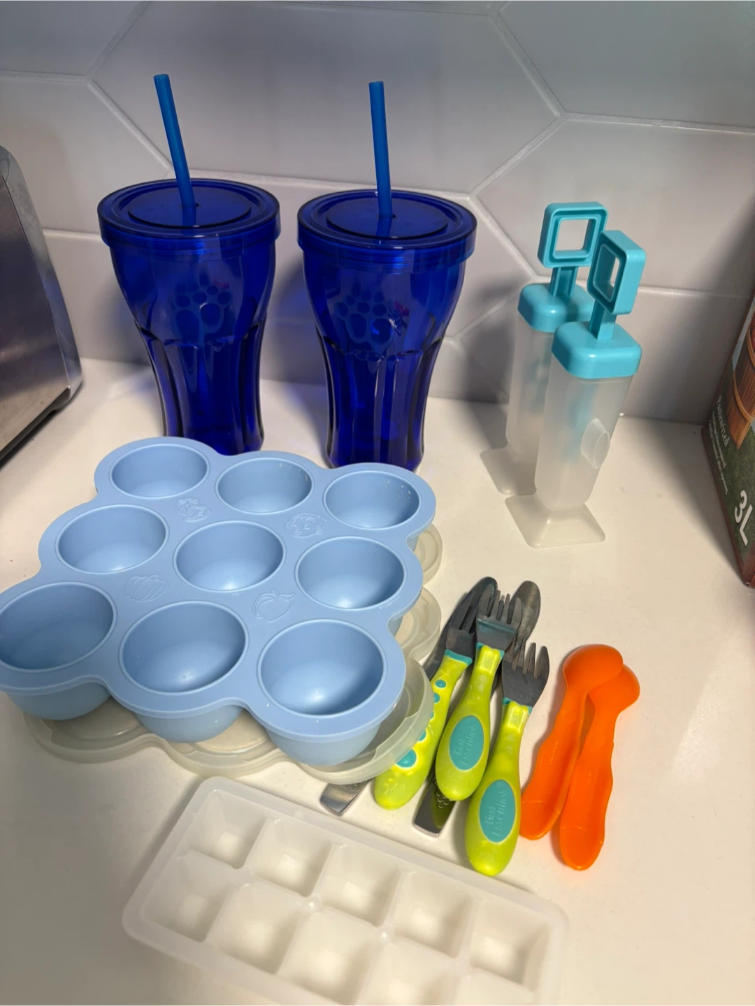 Kids' Feeding Set - Cups, Molds, Utensils