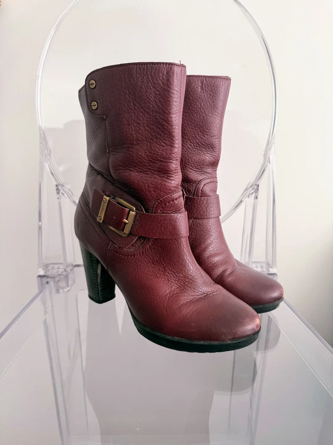 Clark’s Burgundy Leather Ankle Boots Size 7.5 thumbnail