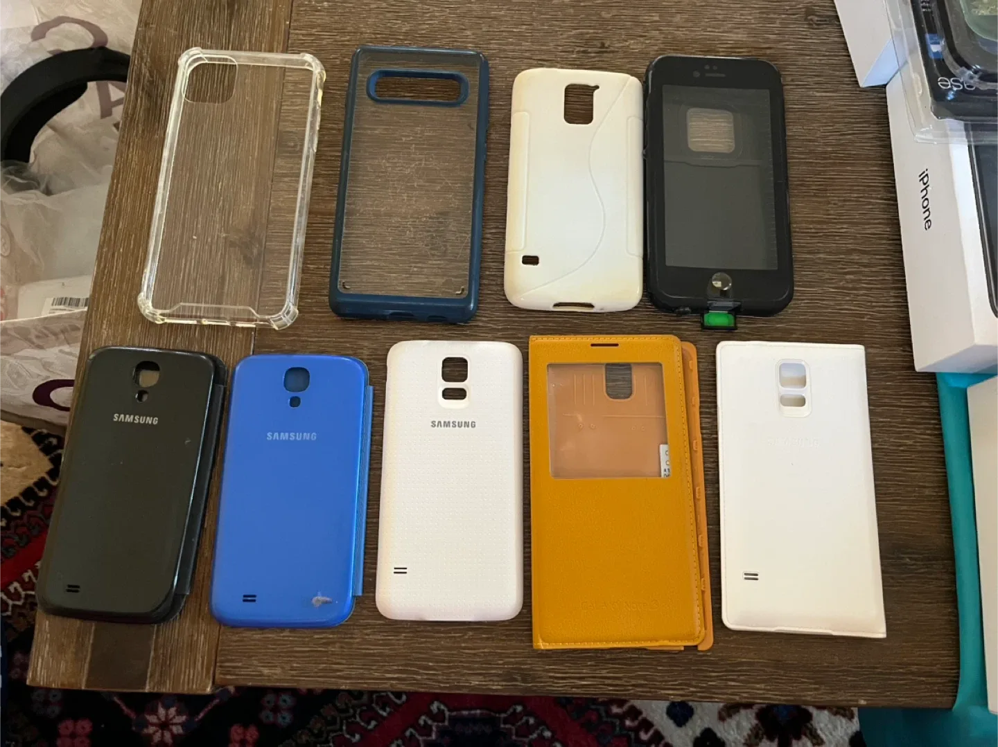 Mixed Lot of Phone Cases - Samsung, iPhone, Ideal of Sweden image indicator(3)