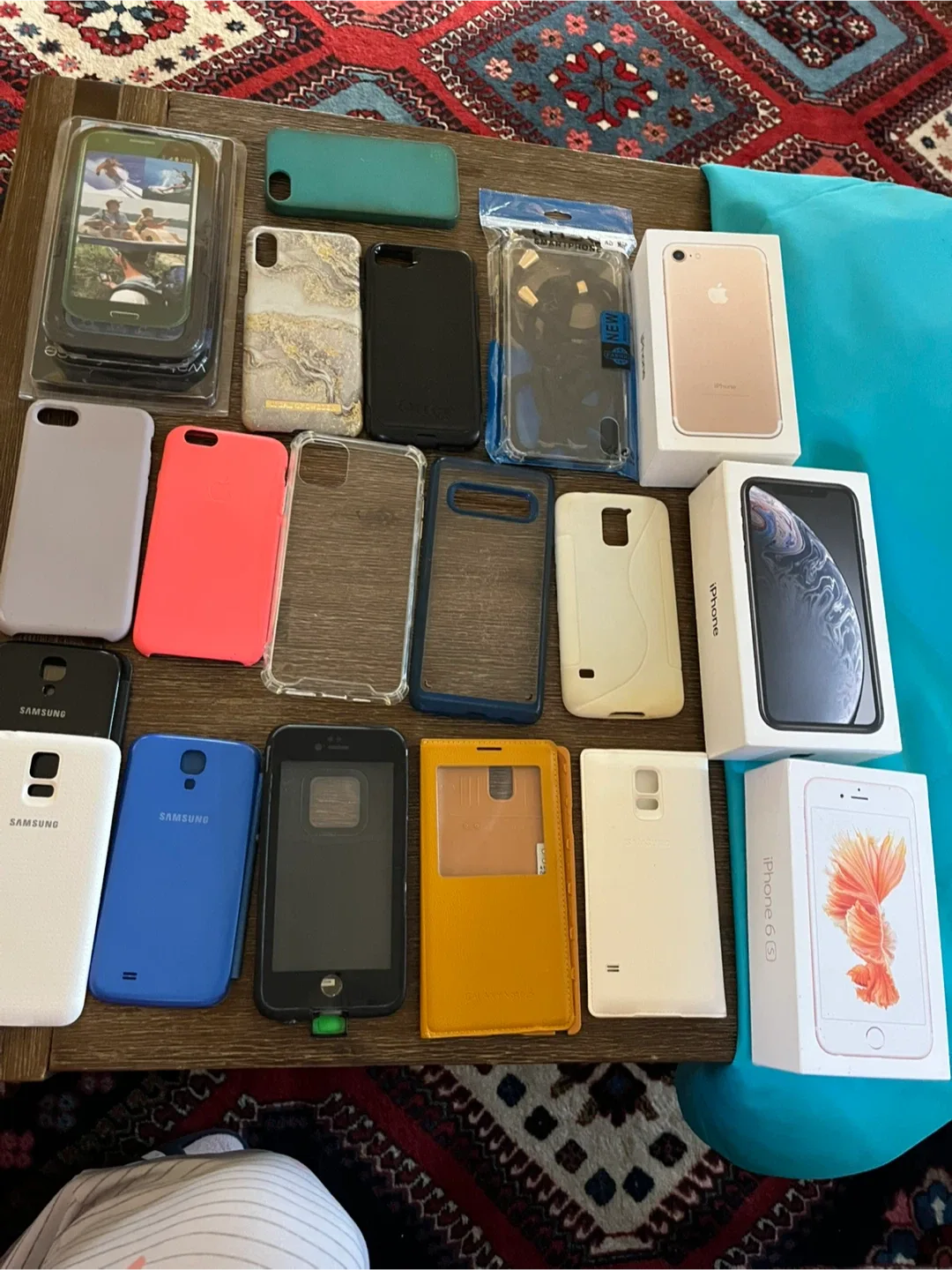 Mixed Lot of Phone Cases - Samsung, iPhone, Ideal of Sweden image indicator(2)