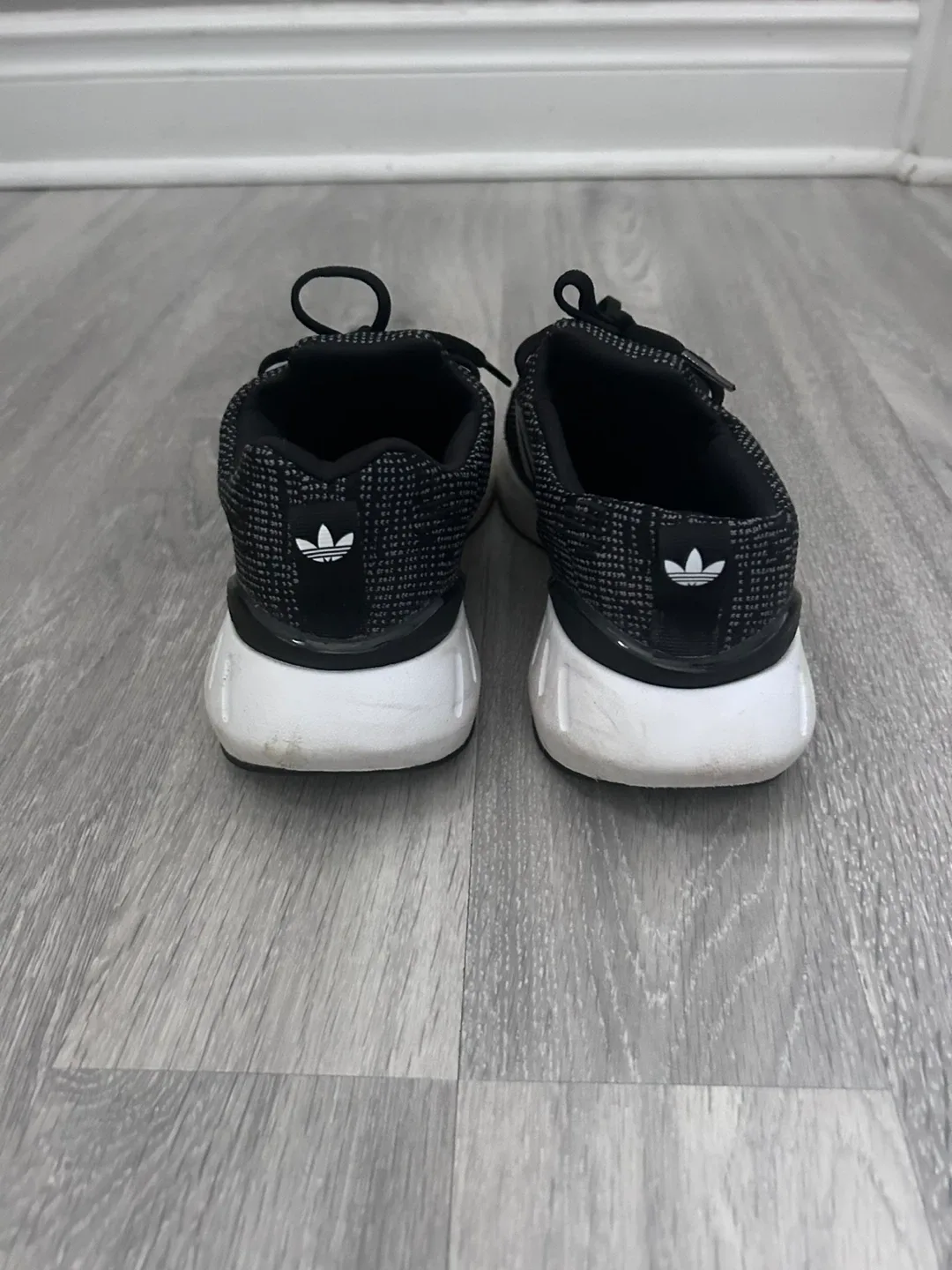 Adidas Swift Run 22 Shoes - US 6.5 image indicator(4)