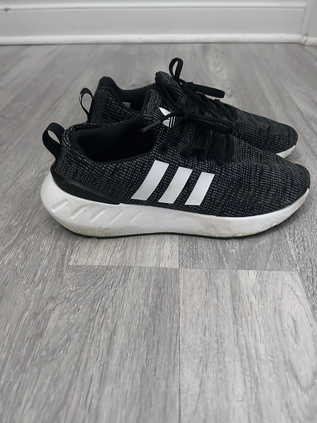 Adidas Swift Run 22 Shoes - US 6.5 - photo 3