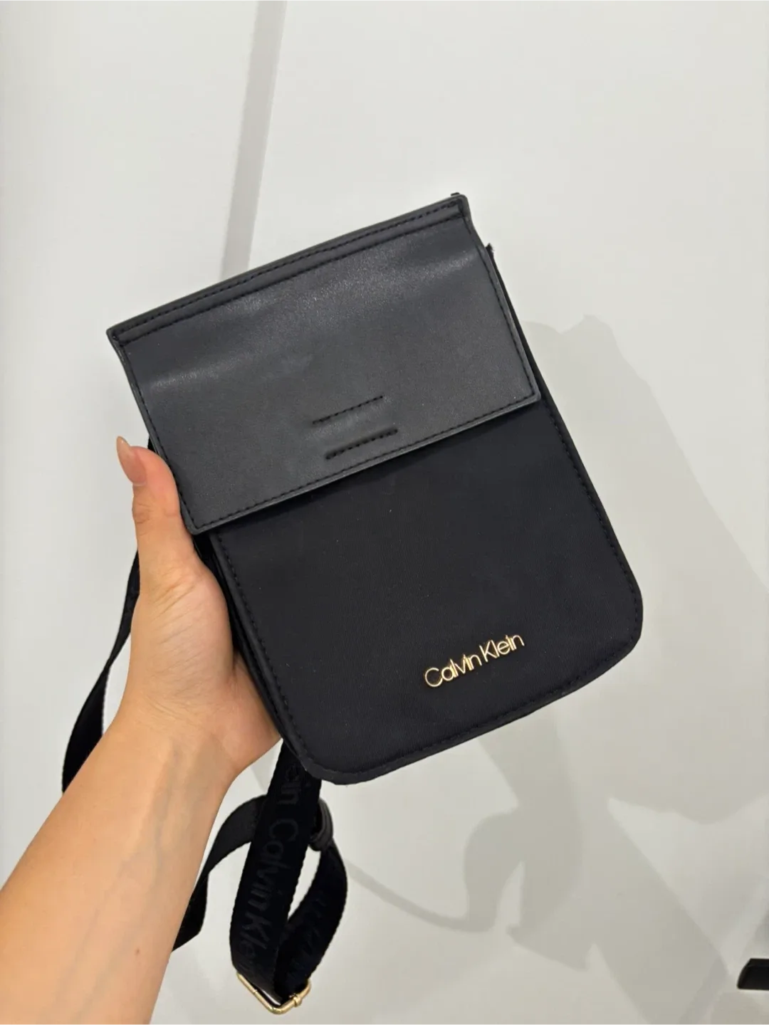 Closet clean out sale Hand Bags! image indicator(9)