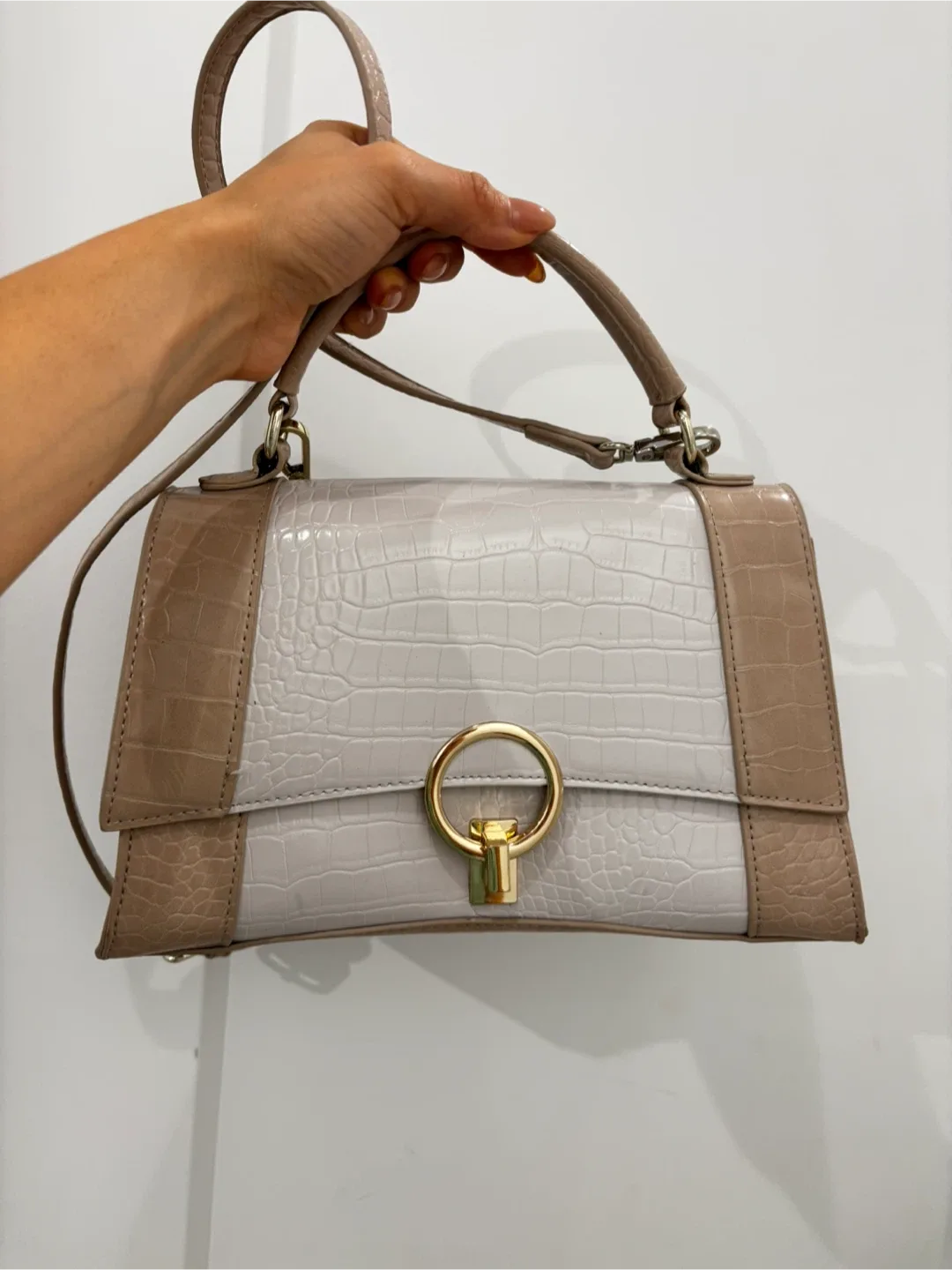 Closet clean out sale Hand Bags! image indicator(7)