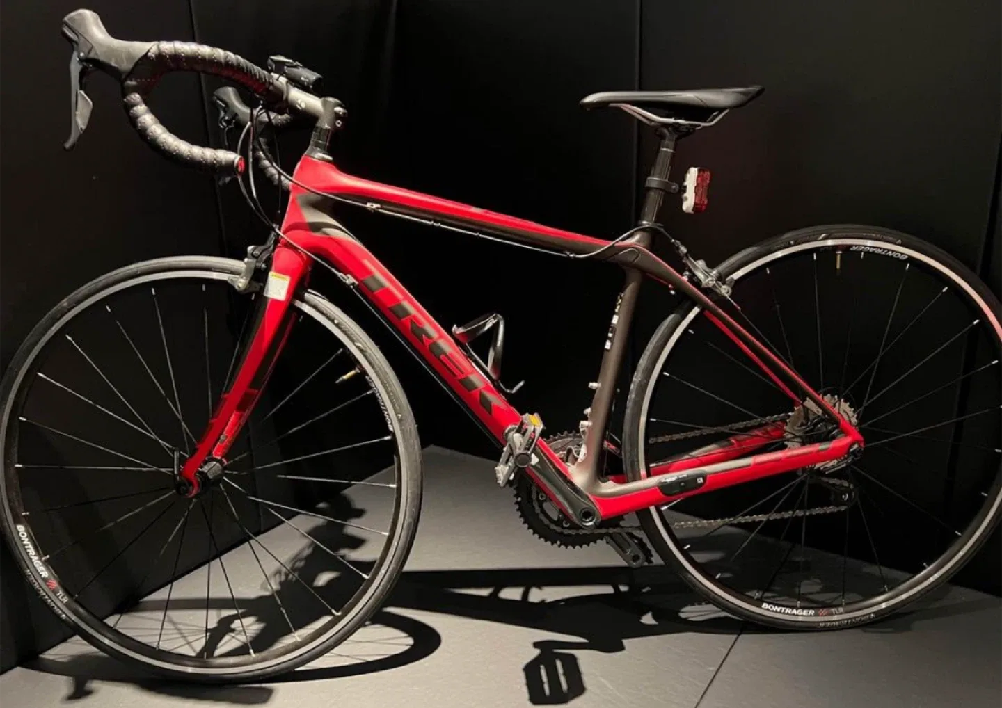 Trek Domane S Road Bike image indicator(2)