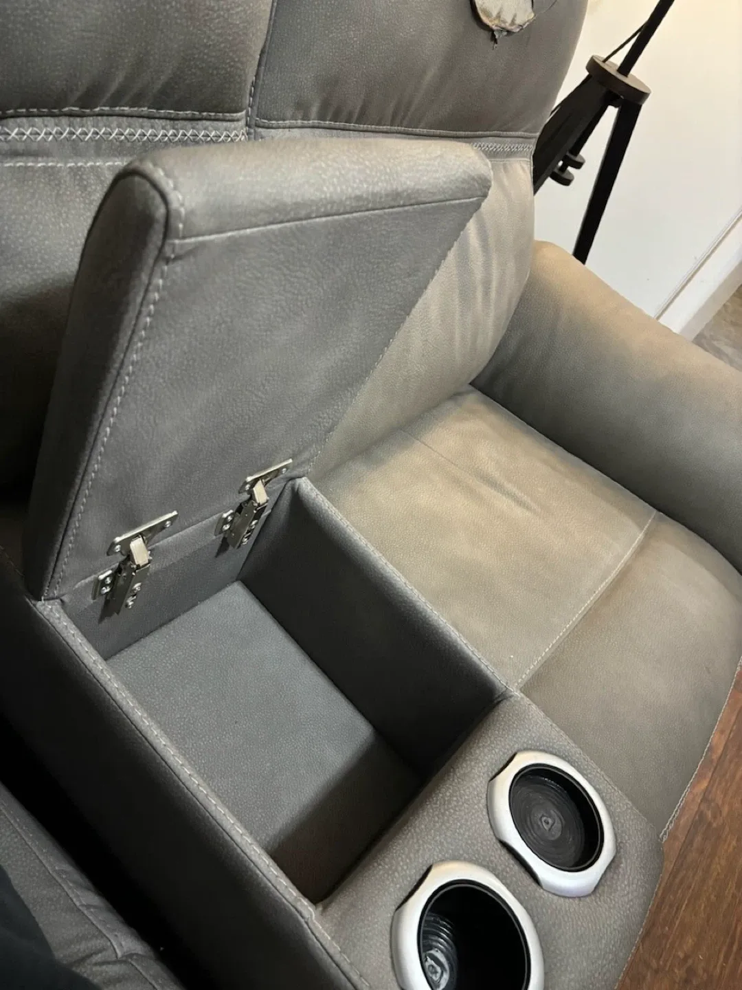 Grey 2-Seat Reclining Loveseat with Console image indicator(5)