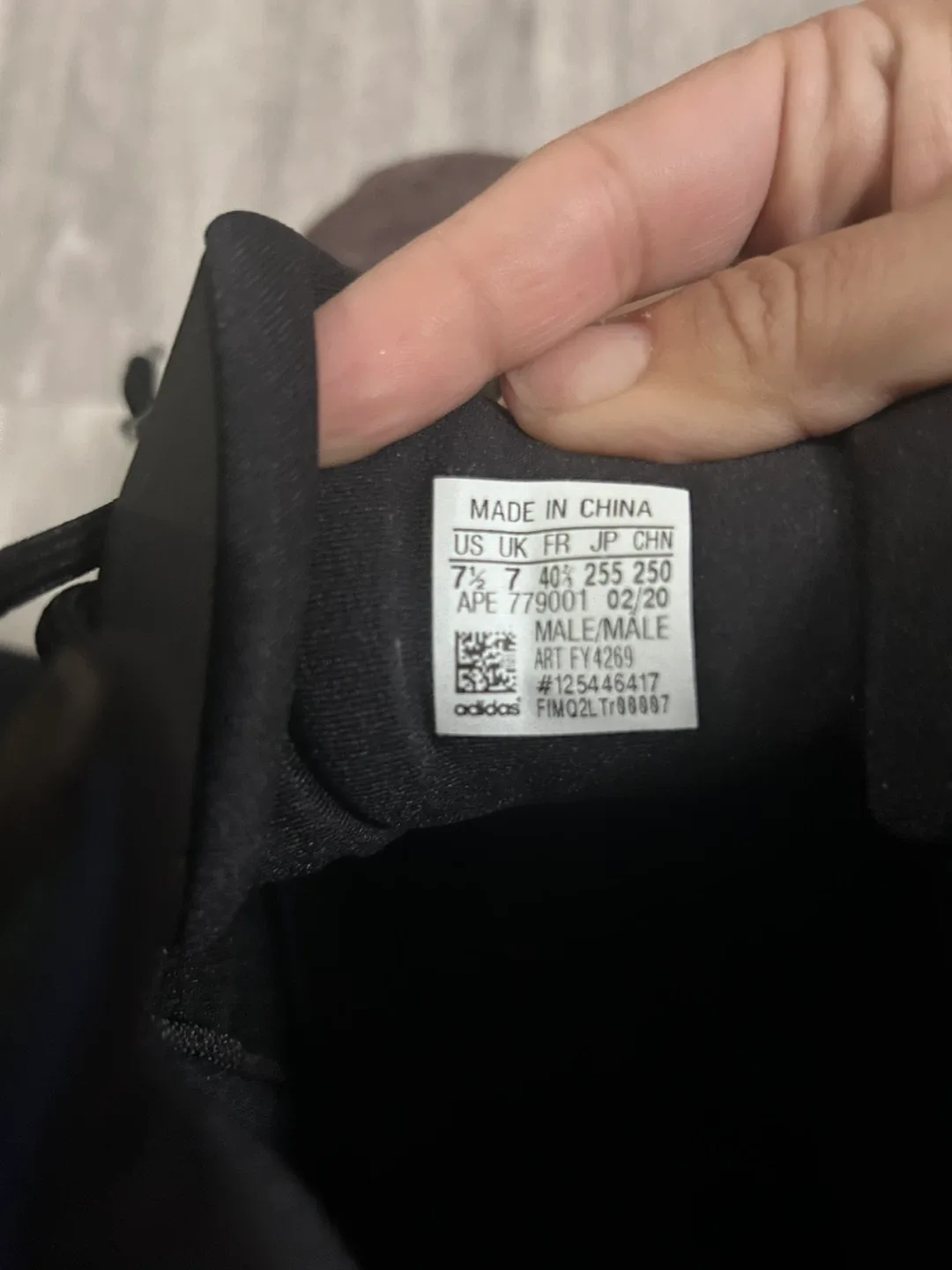 Adidas Yeezy 500 Tactical Size 7.5 image indicator(4)