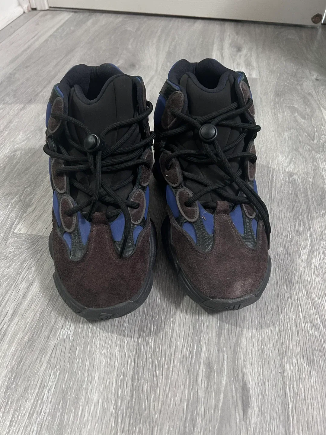 Adidas Yeezy 500 Tactical Size 7.5 image indicator(2)