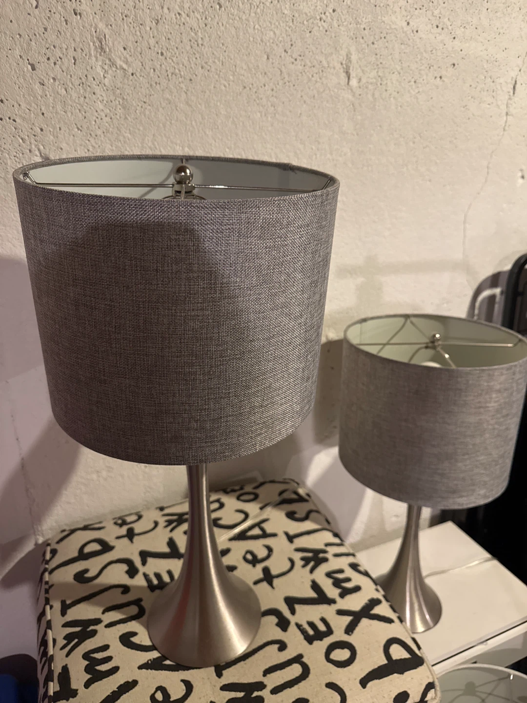 Pair of Grey Table Lamps - photo 3
