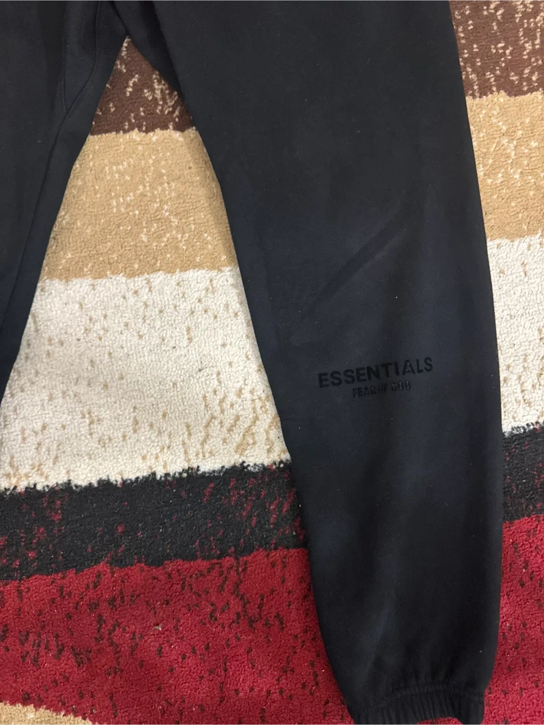 Essentials Fear of God Black Sweatpants image indicator(2)