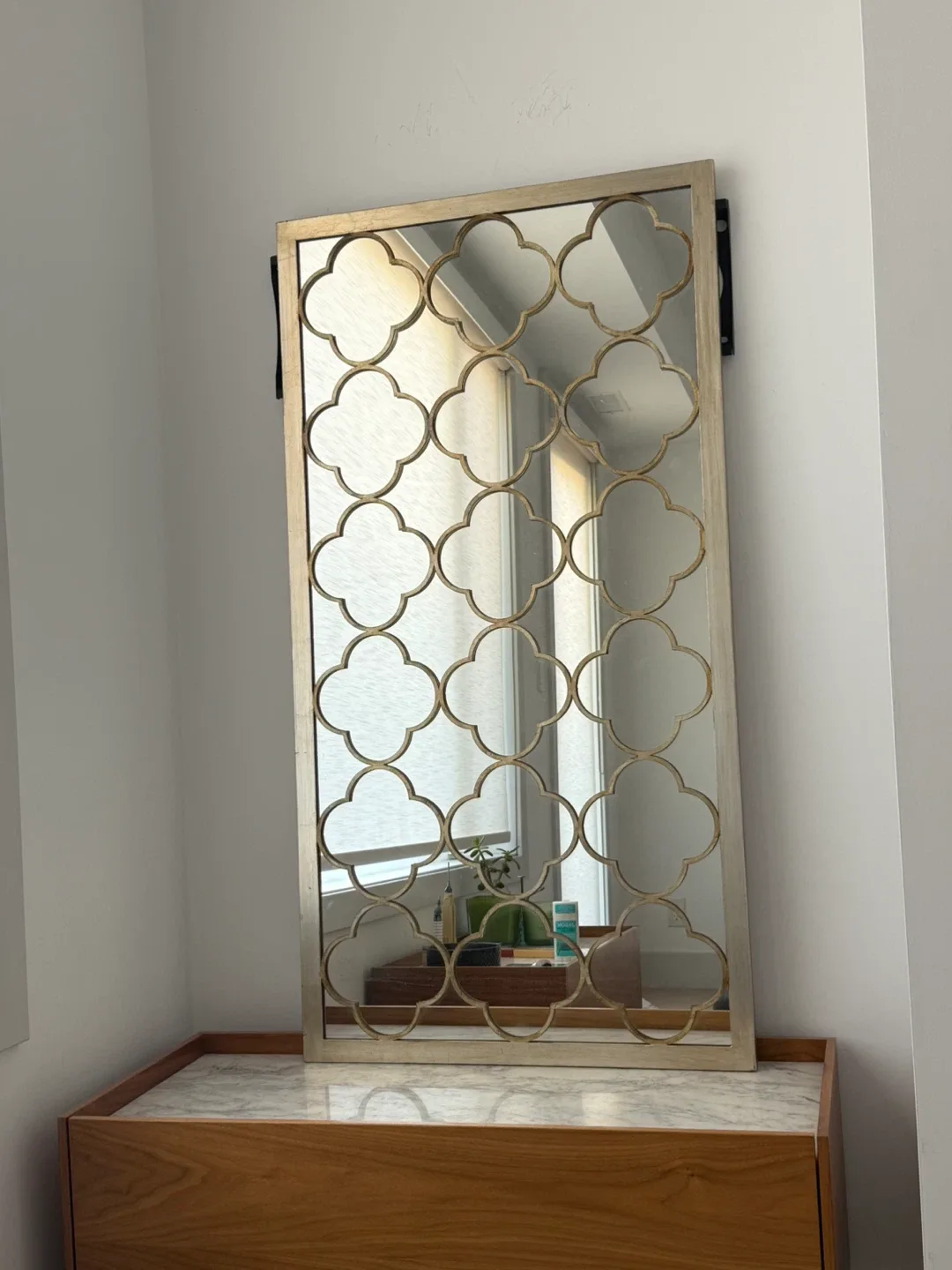 Gold Decorative Wall Mirror image indicator(2)