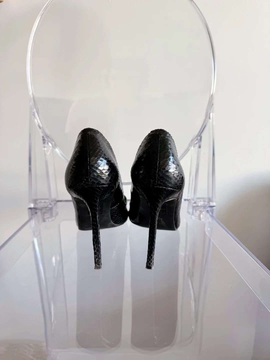 Le Chateau Black Pumps Size 8 image indicator(3)