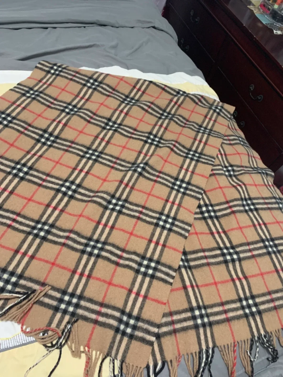 Classic Haymarket Check Scarf image indicator(4)