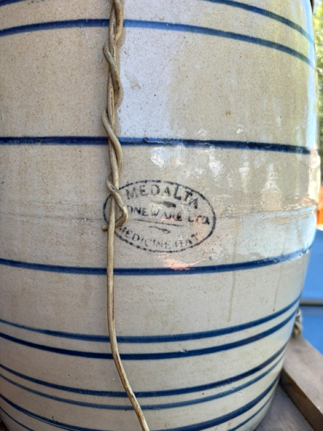 Medalta Stoneware Crock Barrel - photo 2