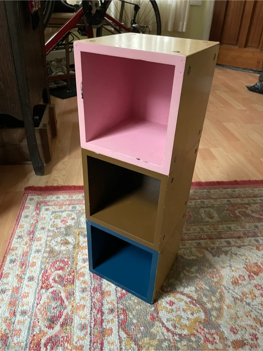 Magnetic stacking boxes. image indicator(3)