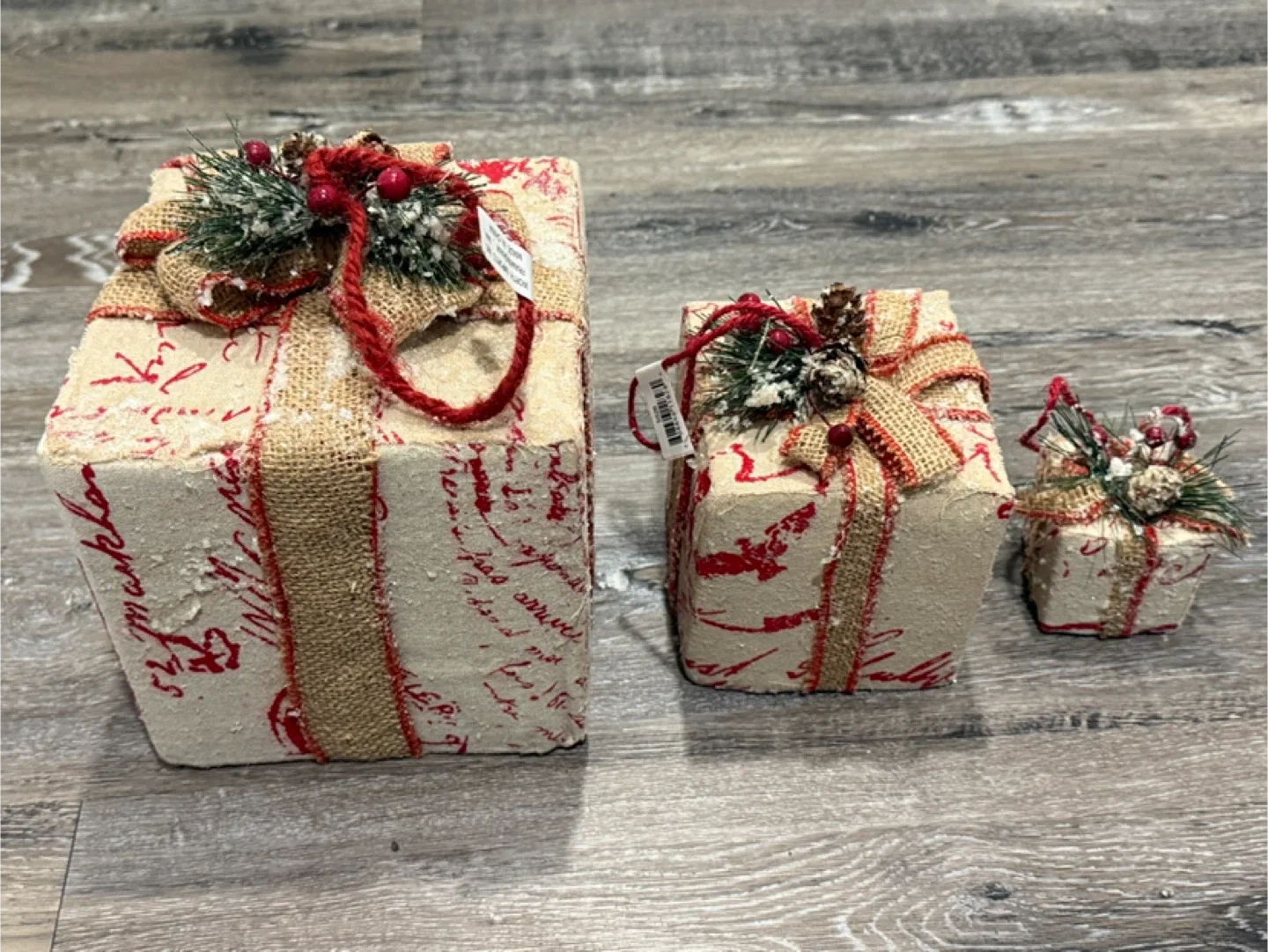 Decorative Christmas Gift Boxes - Set of 3 image indicator(3)