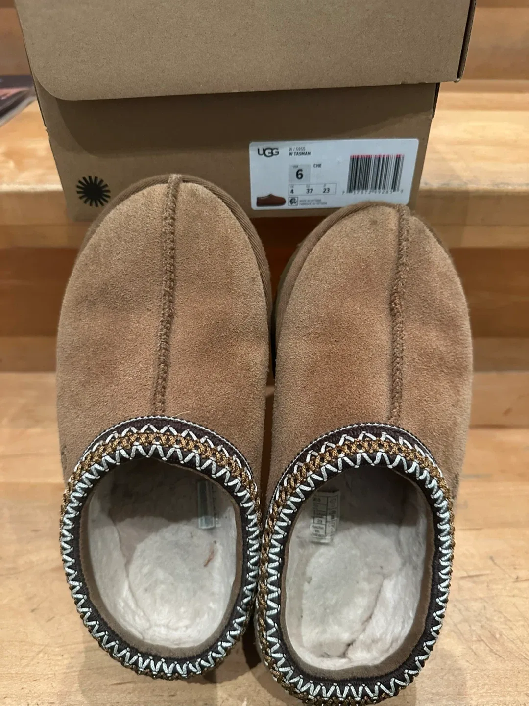 UGG Tasman Slipper - Size 6 thumbnail