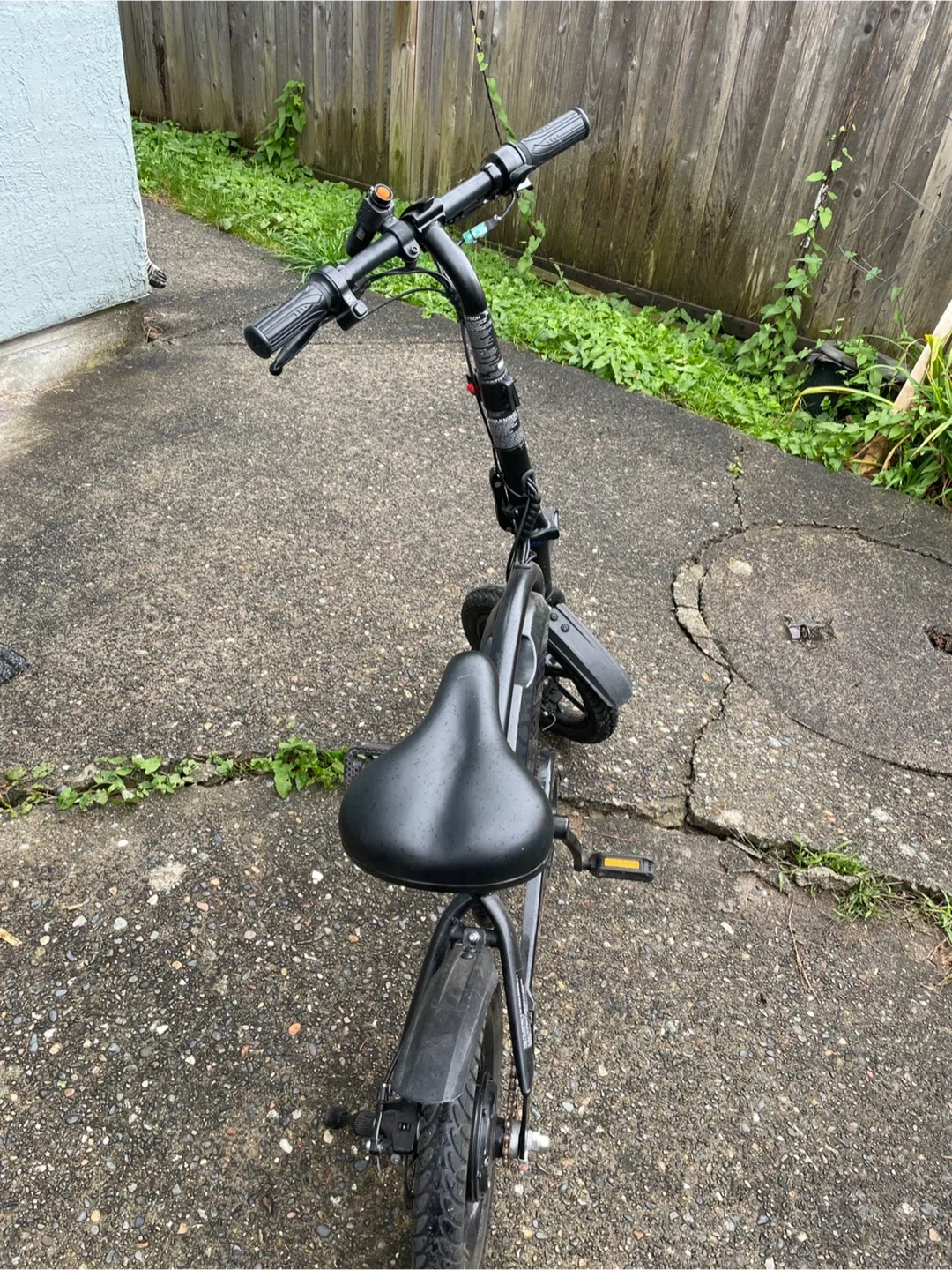 Jetson Bolt Folding E-Bike - Great Condition! image indicator(2)