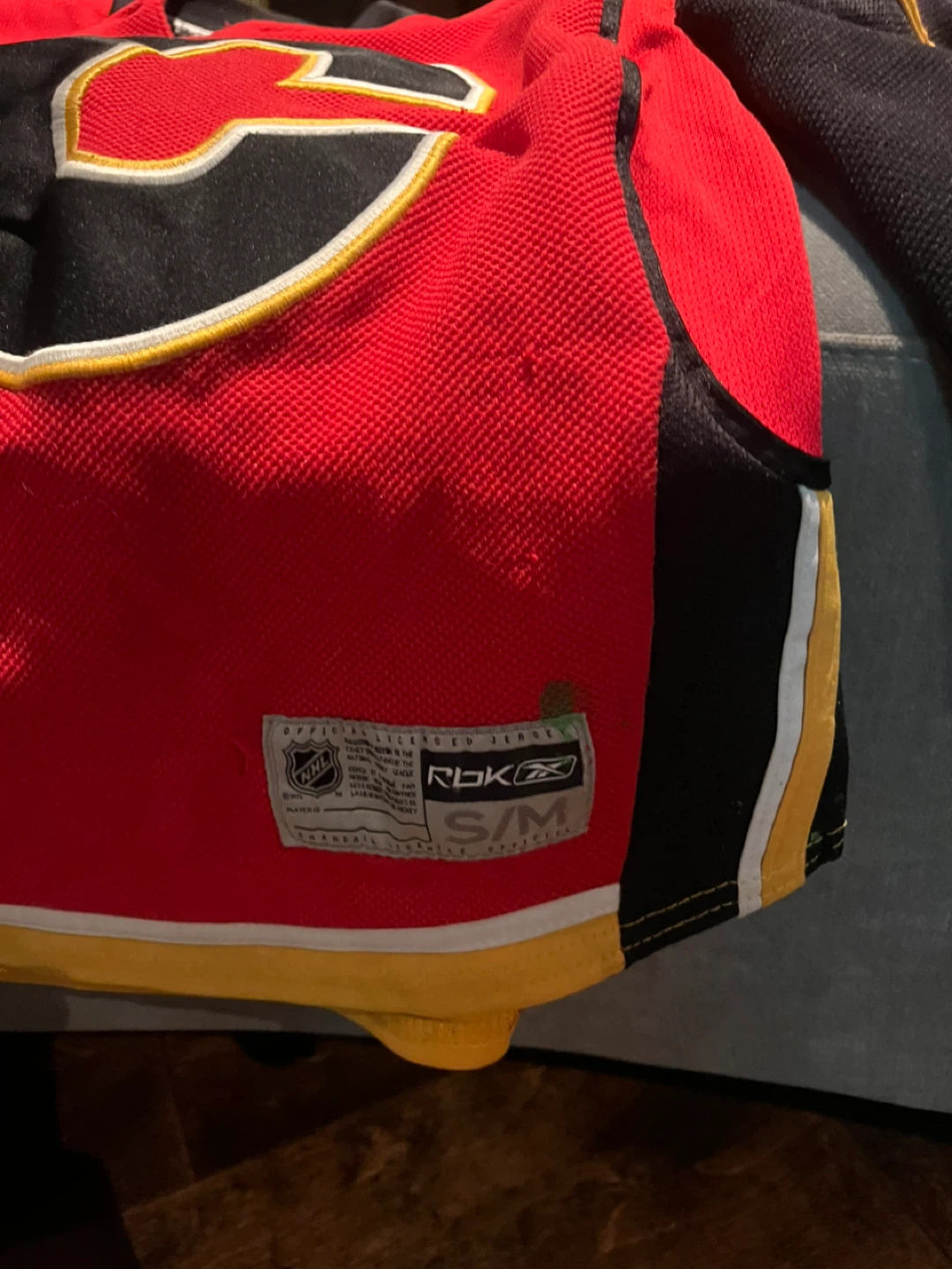Reebok Calgary Flames NHL Jersey - Size S/M - photo 3