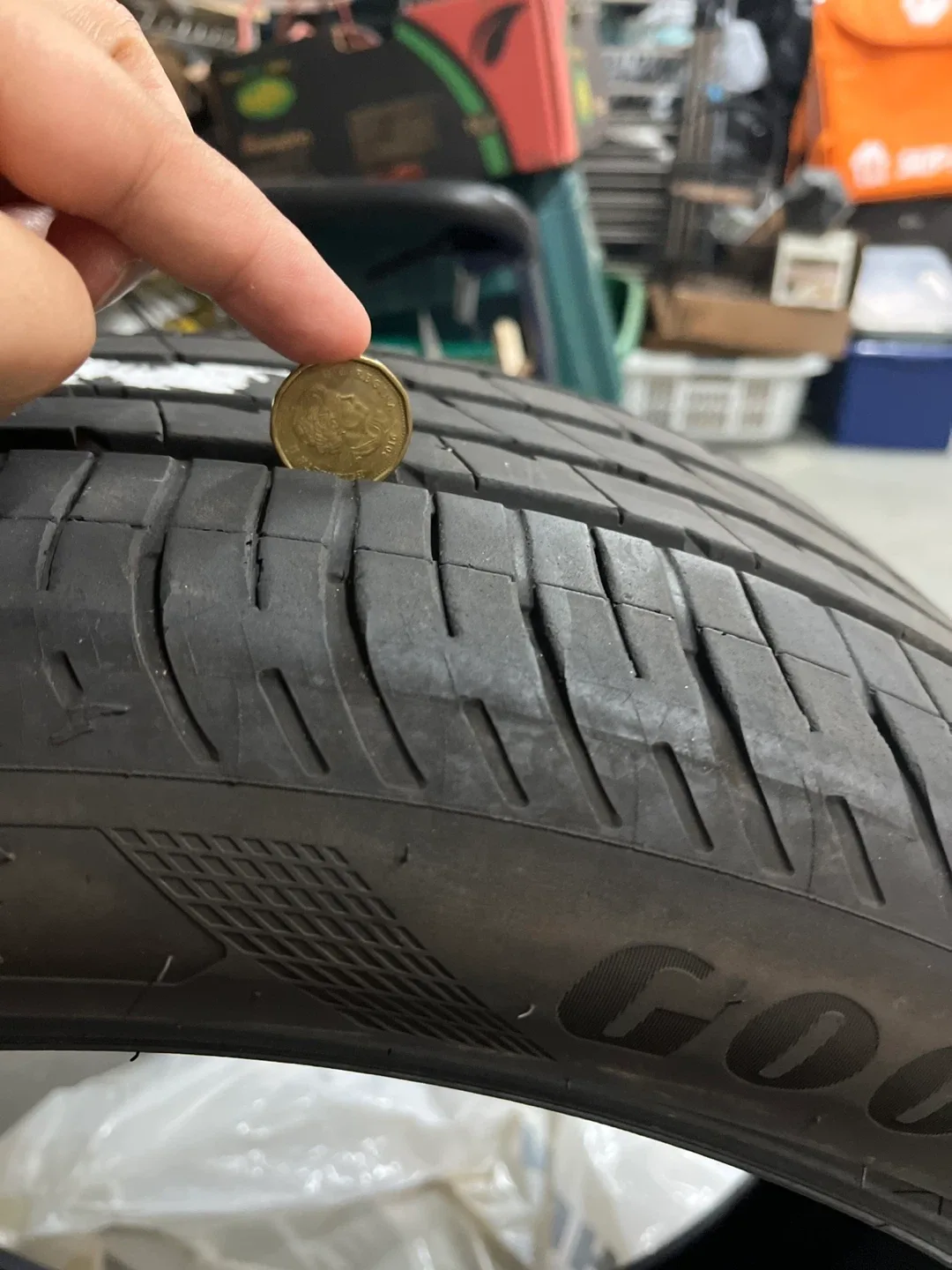 255/40R20 101W M+S Goodyear Tire - Tesla Model Y image indicator(4)