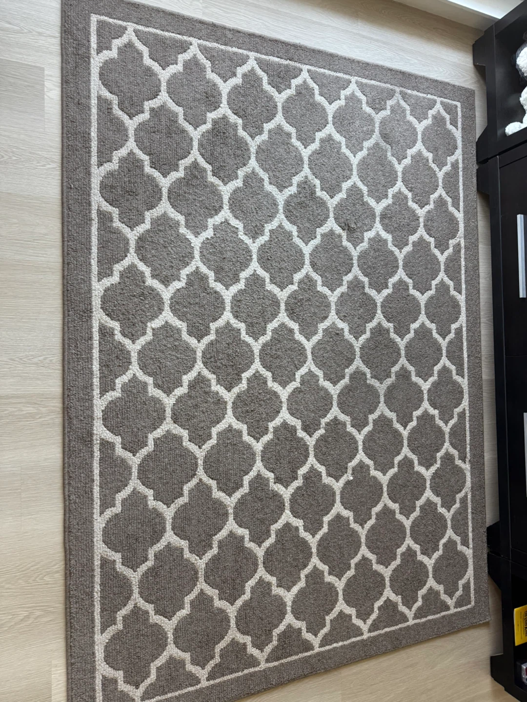 Grey Patterned Area Rug - 84 x 60 inches