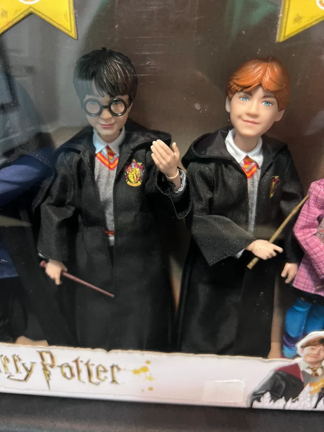 Mattel Harry Potter Wizarding World Collector Dolls Set image indicator(4)