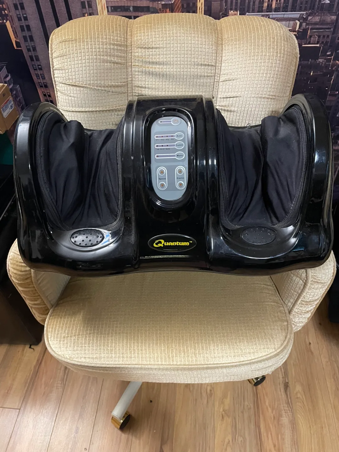 Quantum Foot Massager thumbnail