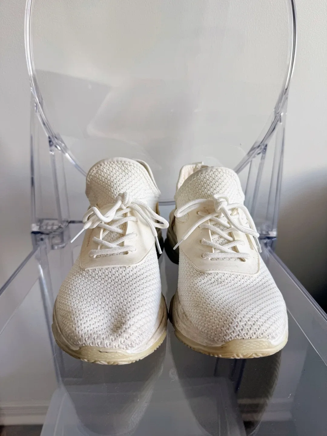White Running Shoes Size 7 image indicator(5)