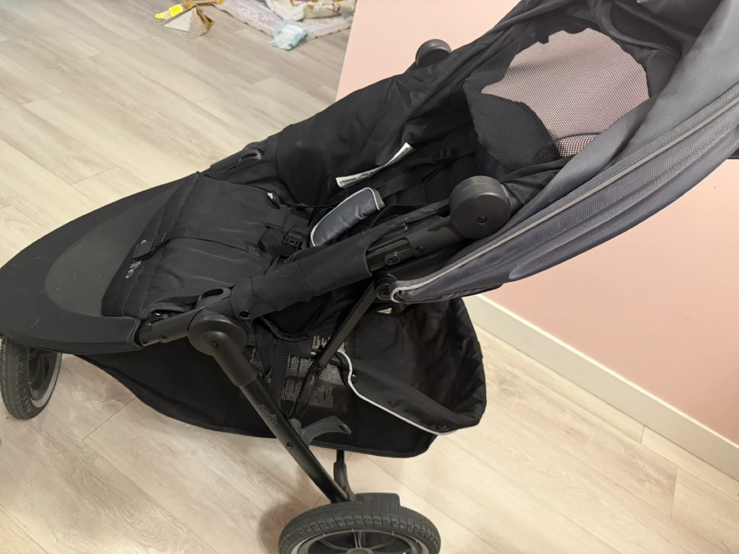 Evenflo Stroller - Black and Grey - photo 3
