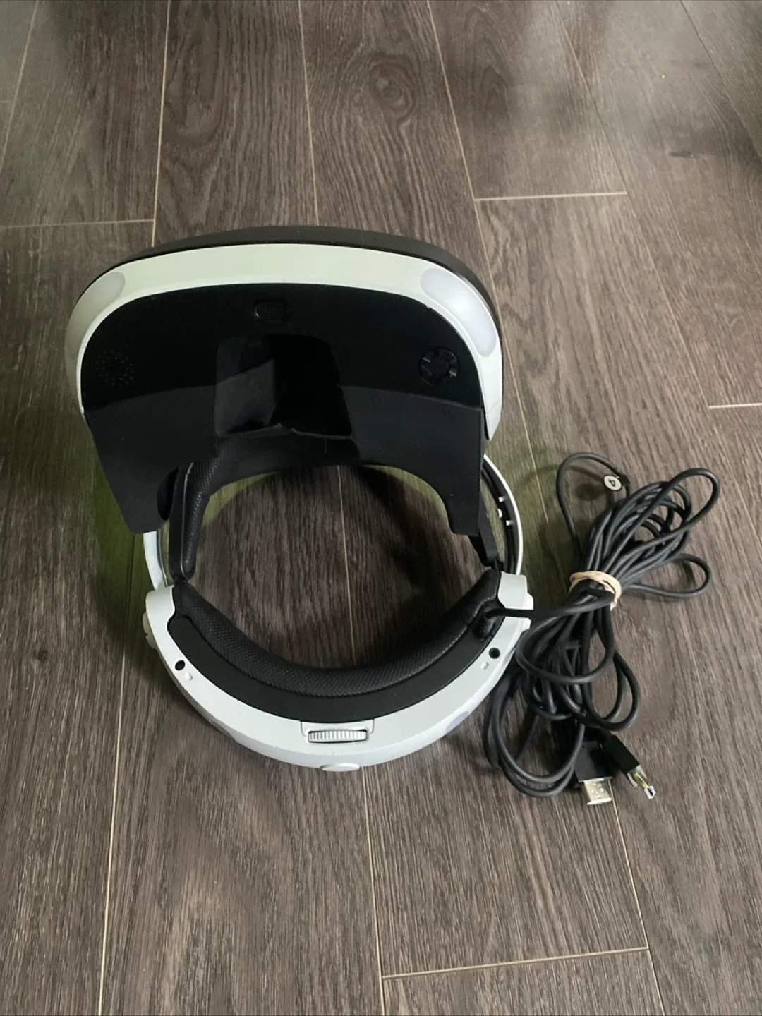 PlayStation VR Bundle - Headset, Games, & Accessories image indicator(6)