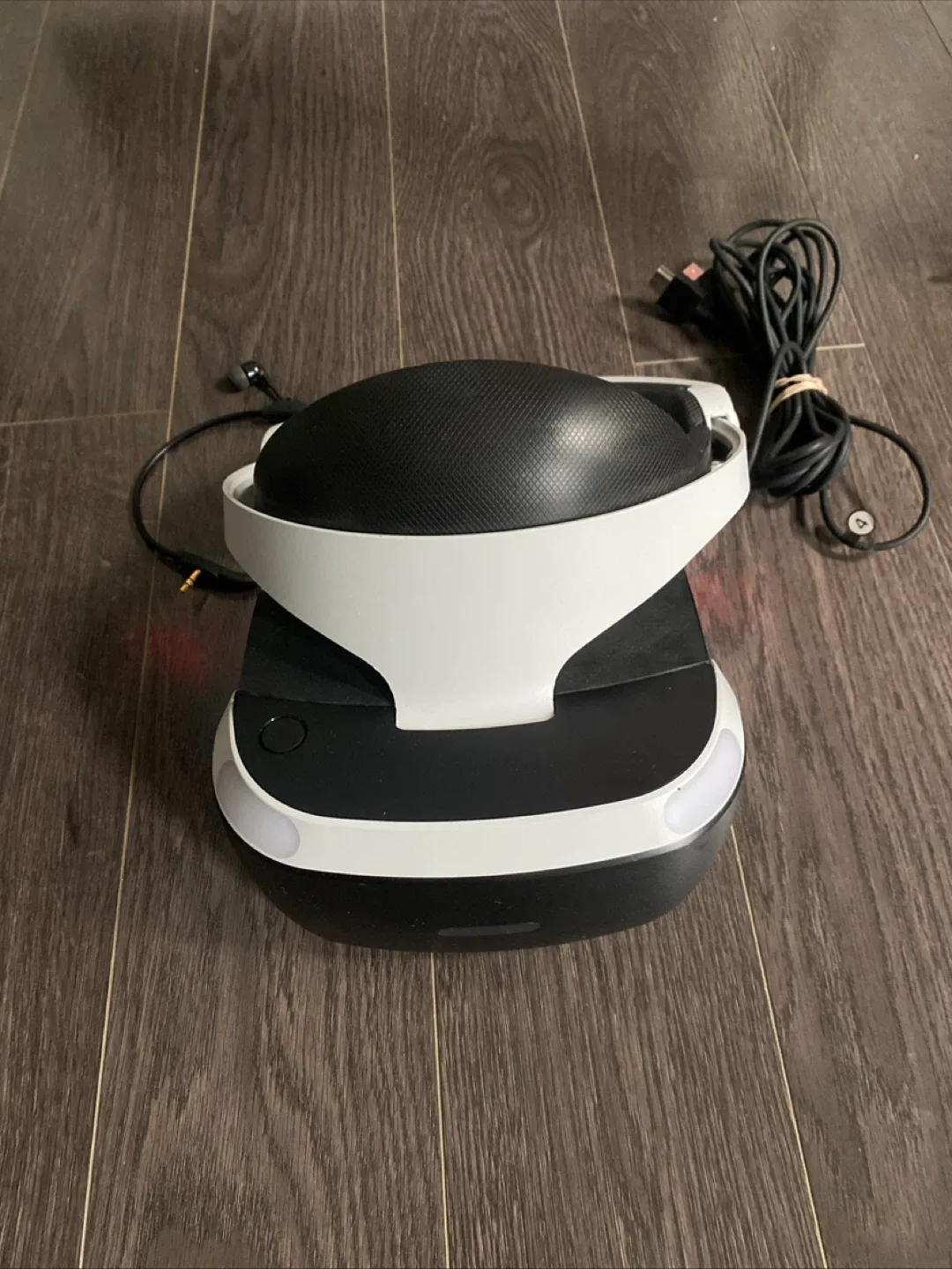 PlayStation VR Bundle - Headset, Games, & Accessories image indicator(8)