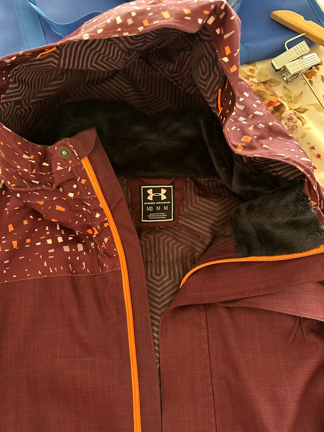 Under Armour Coldgear Infrared Jacket - Size Medium - photo 3