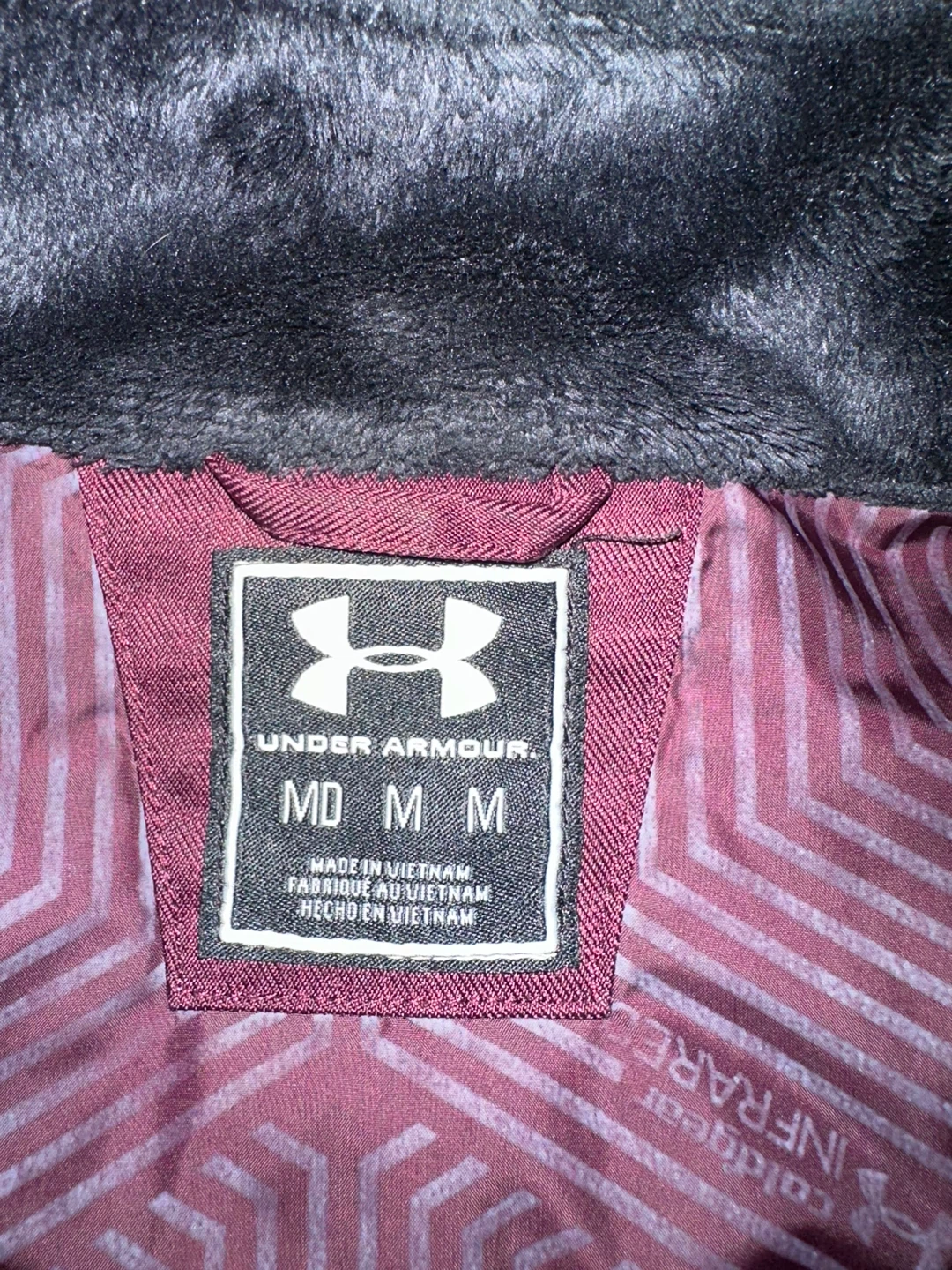 Under Armour Coldgear Infrared Jacket - Size Medium - photo 2