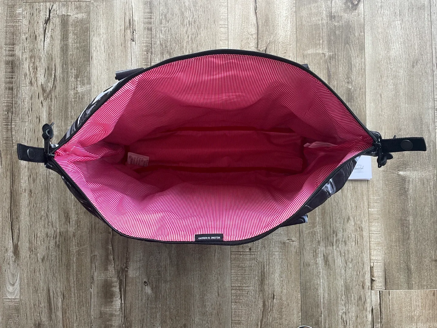 BRAND NEW 🥕 Herschel Strand Duffle Bag 28.5L image indicator(3)