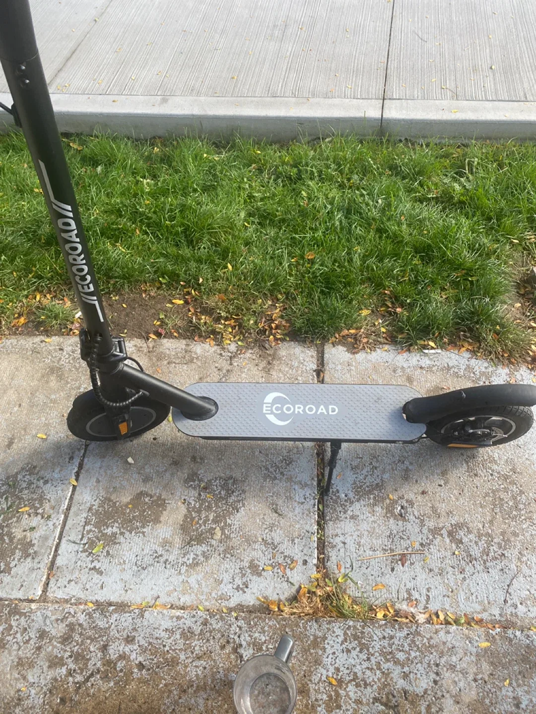 Ecoroad Electric Scooter - Great Condition! image indicator(2)