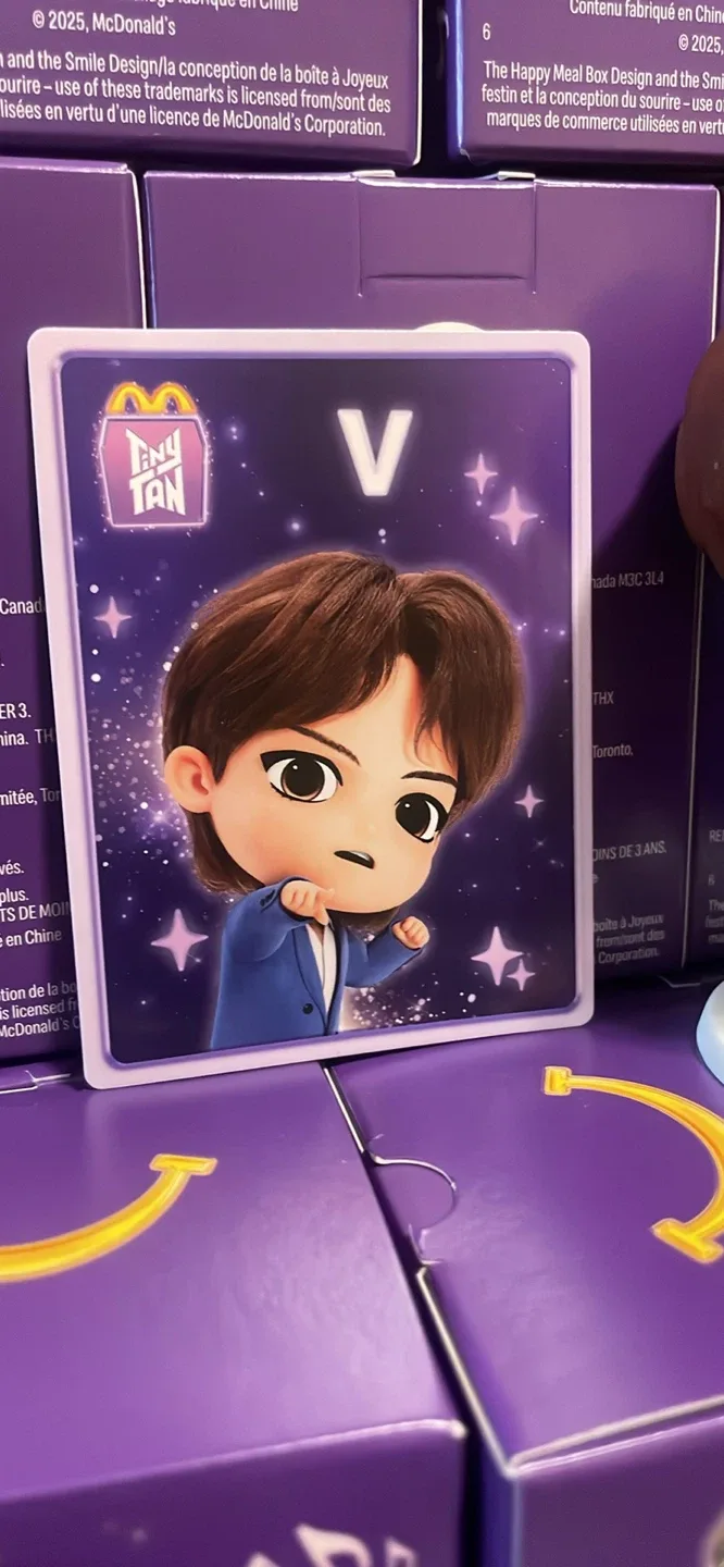 TINY TAN K-POP COLLECTABLE: V #6 image indicator(2)