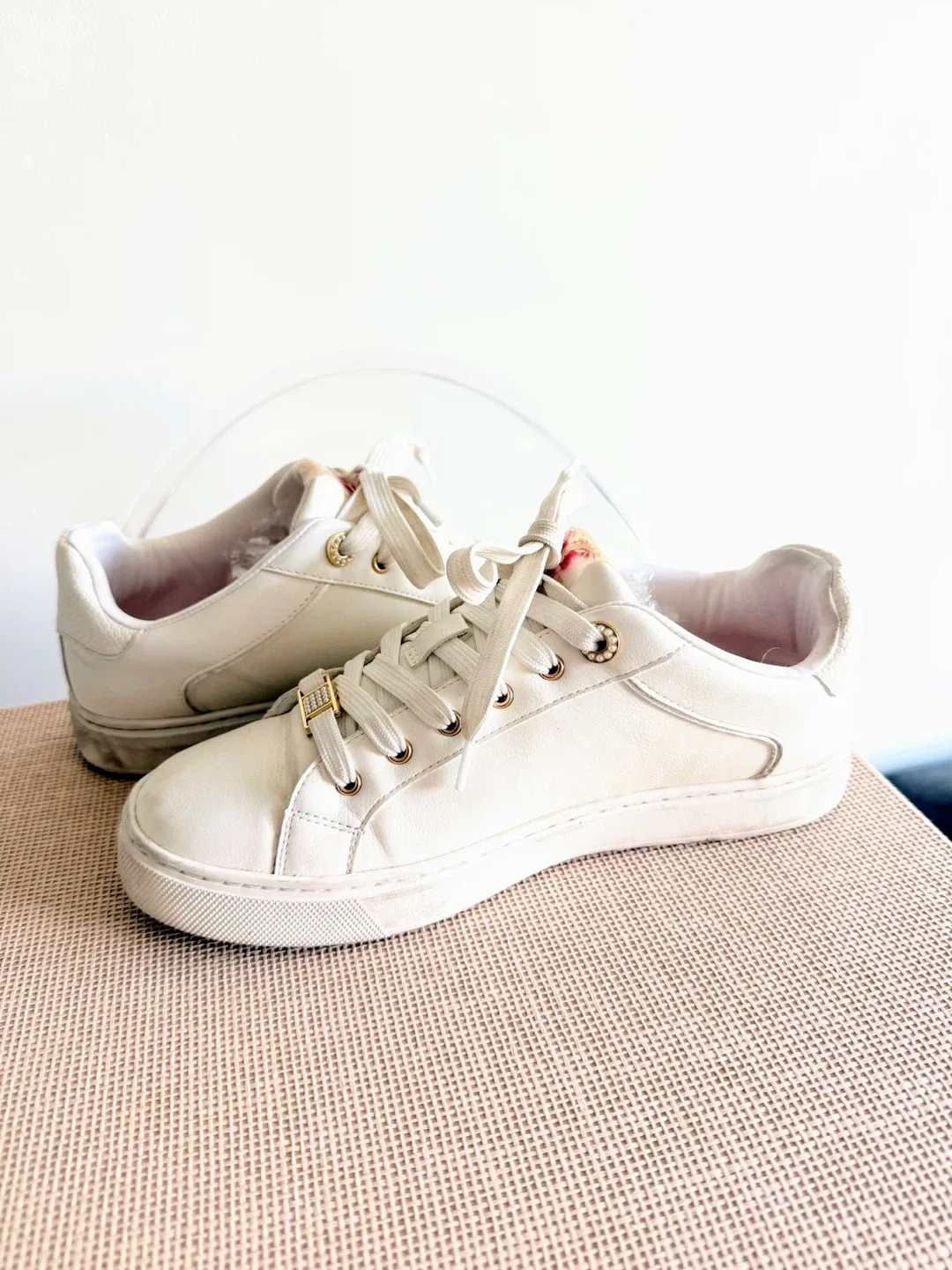 Aldo White Sneakers Size 7.5 image indicator(5)