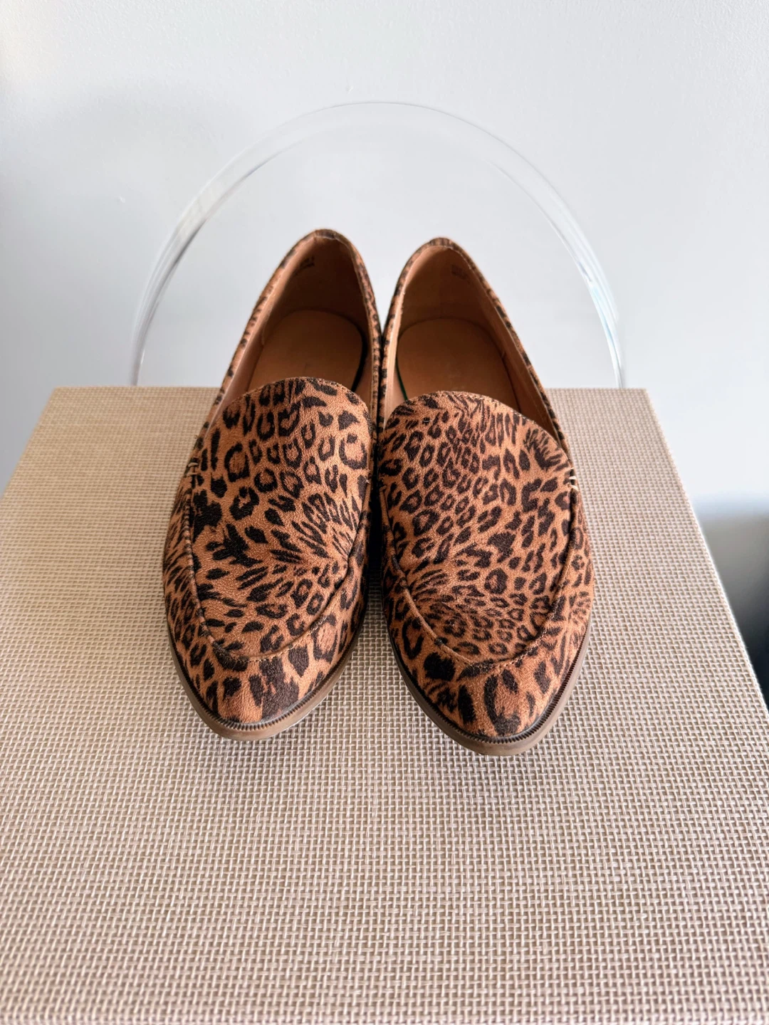 Leopard Print Loafers Size 8 - photo 2