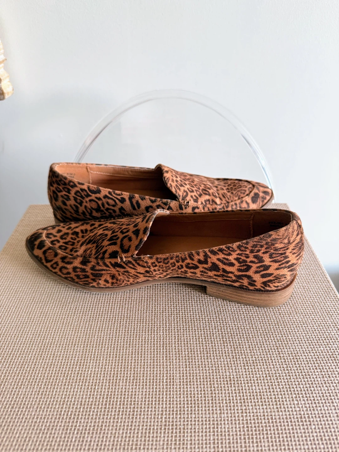 Leopard Print Loafers Size 8 - photo 3
