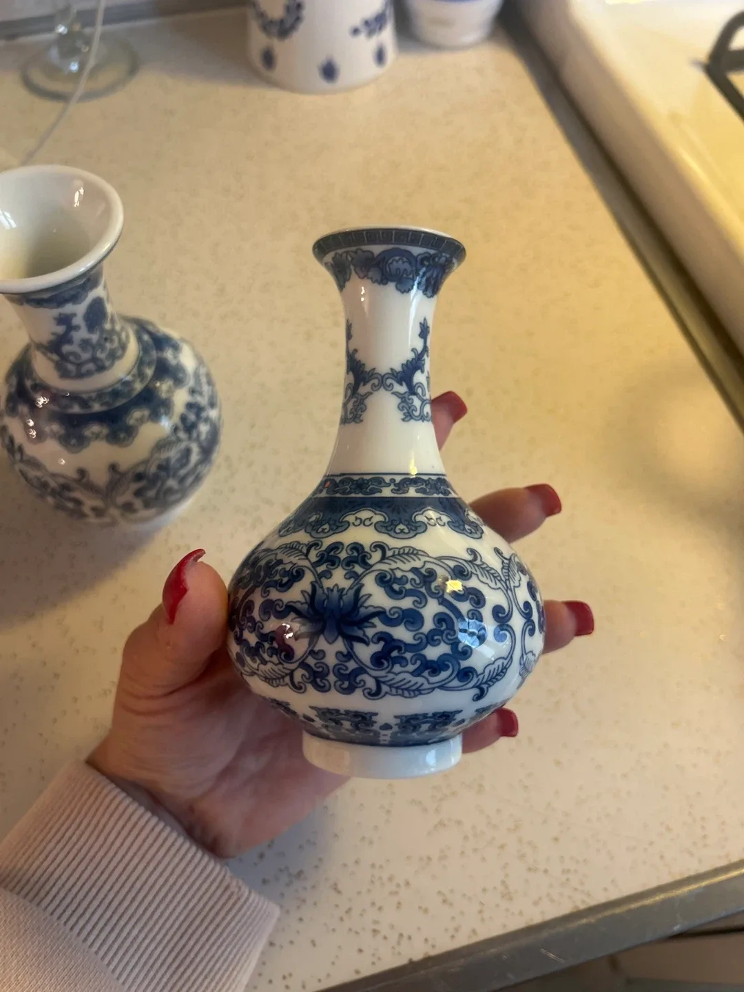 Blue & White Porcelain Bud Vase - Floral Design image indicator(5)