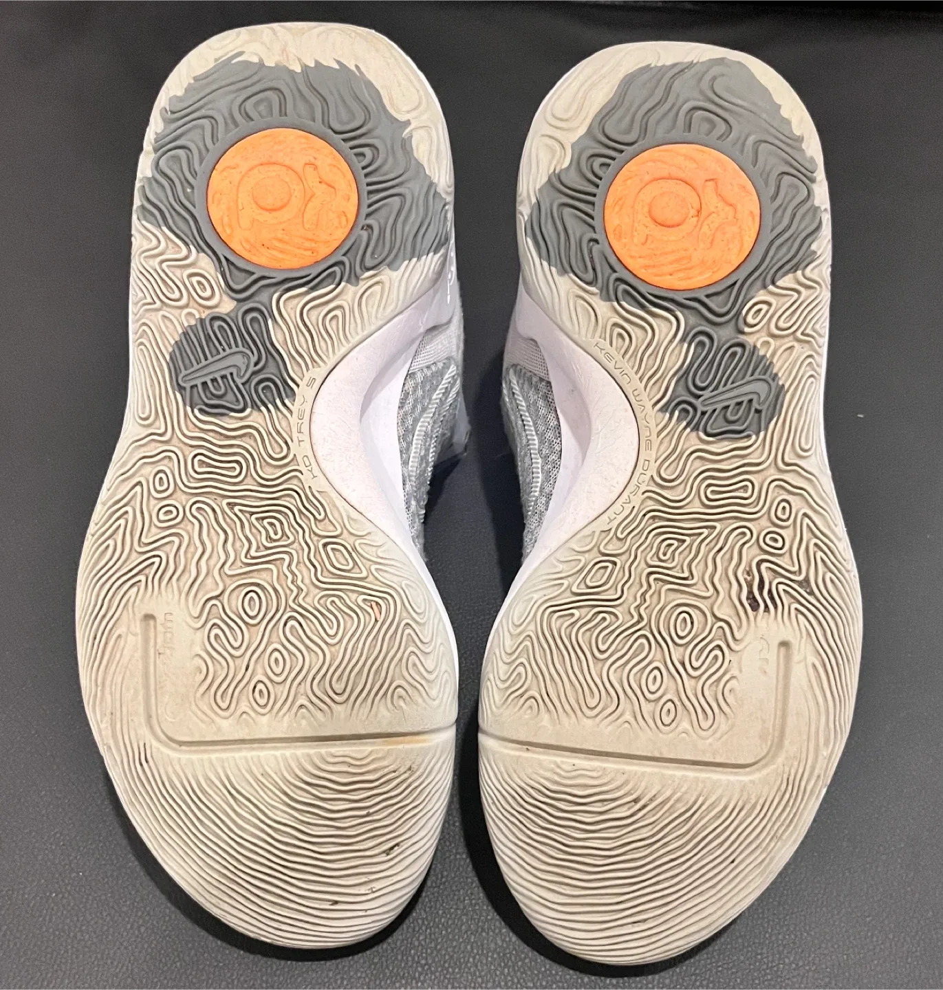 KD Trey 5 IX  Basketball Shoes Nike - Size 10.5 image indicator(2)