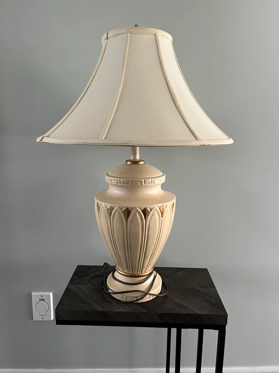 Table Lamp $15 each (2 lamps available) image indicator(2)