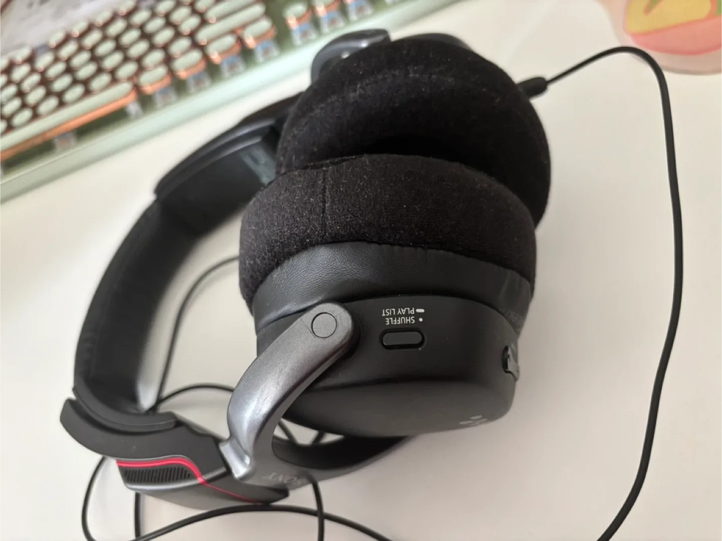 Sony Wired Headphones - Black NWZ-WH303 image indicator(4)