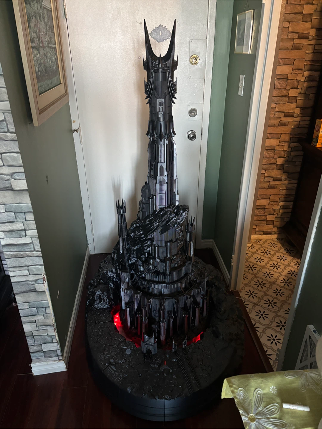 Lord of the Rings Barad-dûr Statue