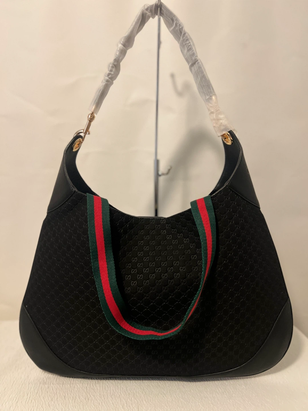 Gucci Black Handbag - photo 2