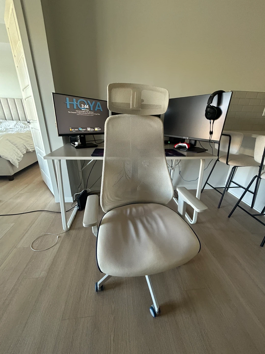 MOVE OUT SALE - gaming chair