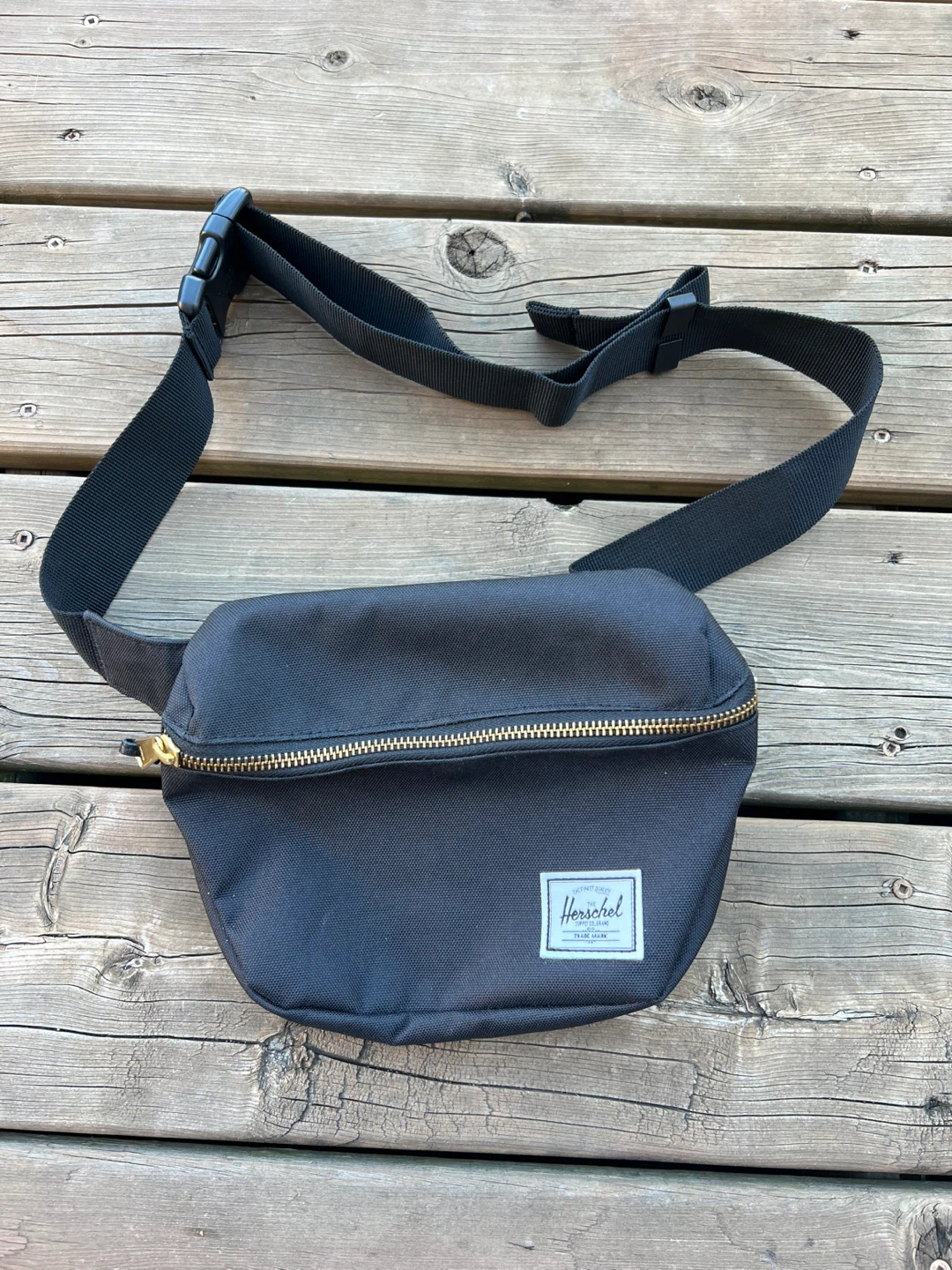 Herschel Black belt Bag