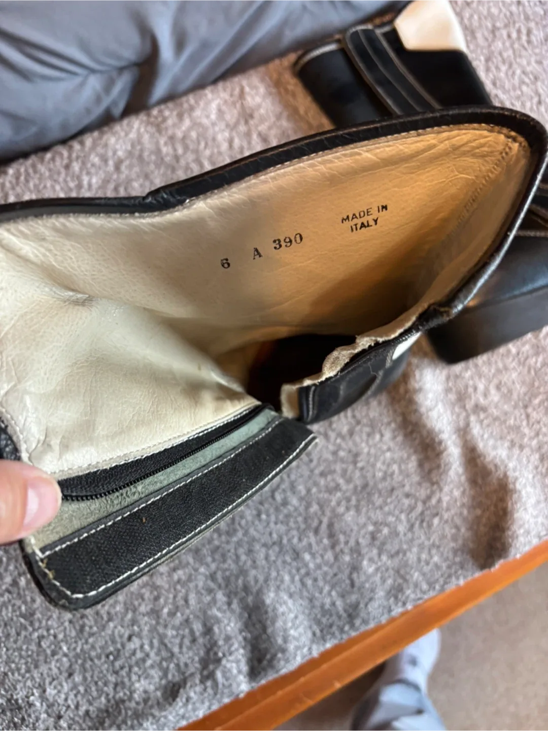 Gaerne Black & White Leather Boots - Size 6 image indicator(3)